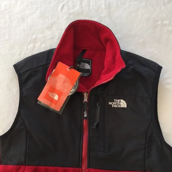 NWT: The Northface Lightweight vest. Black and red Size - Picture 7 of 17